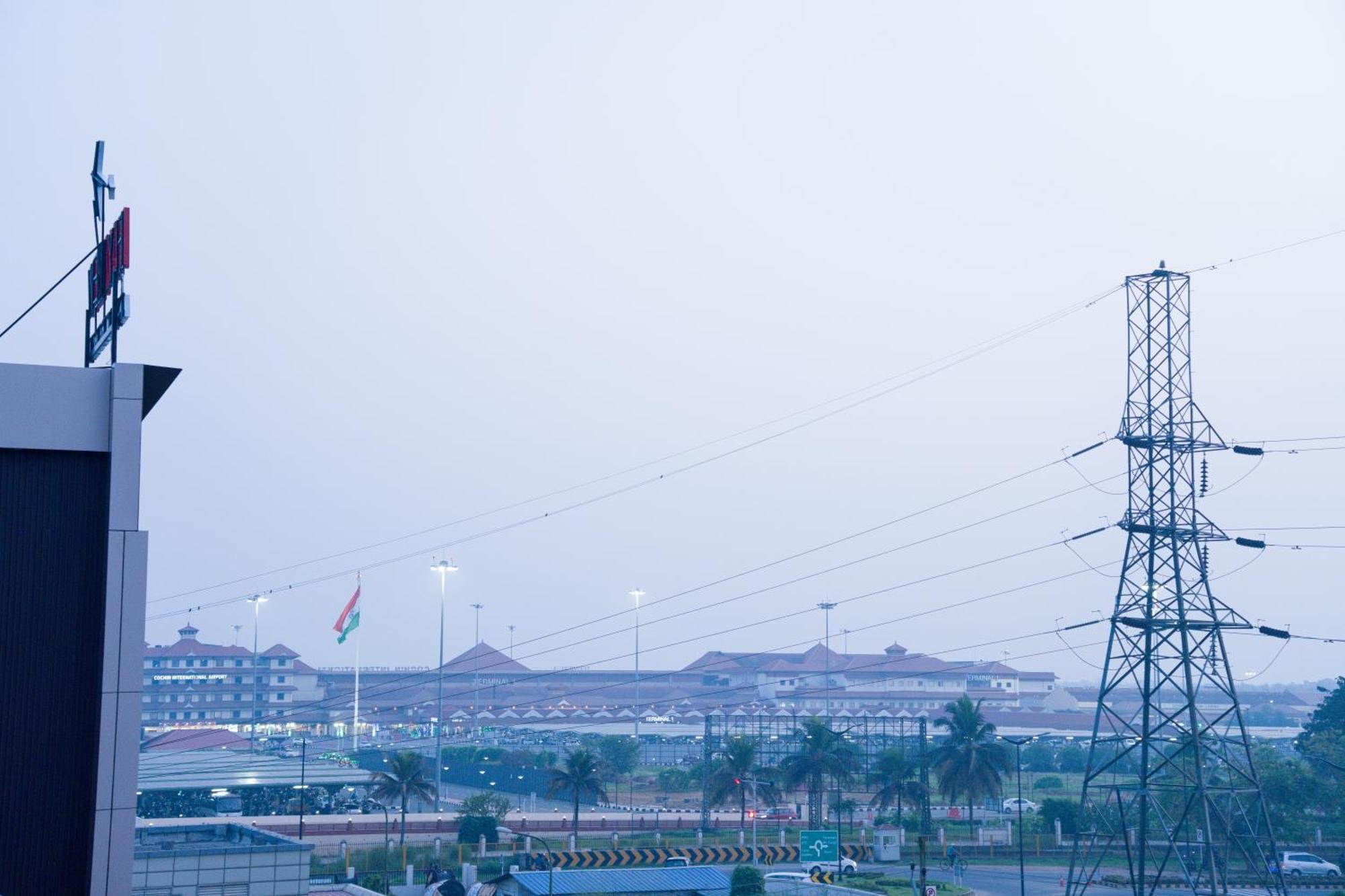 尼杜巴塞莱 Fly View Airport Residency酒店 外观 照片