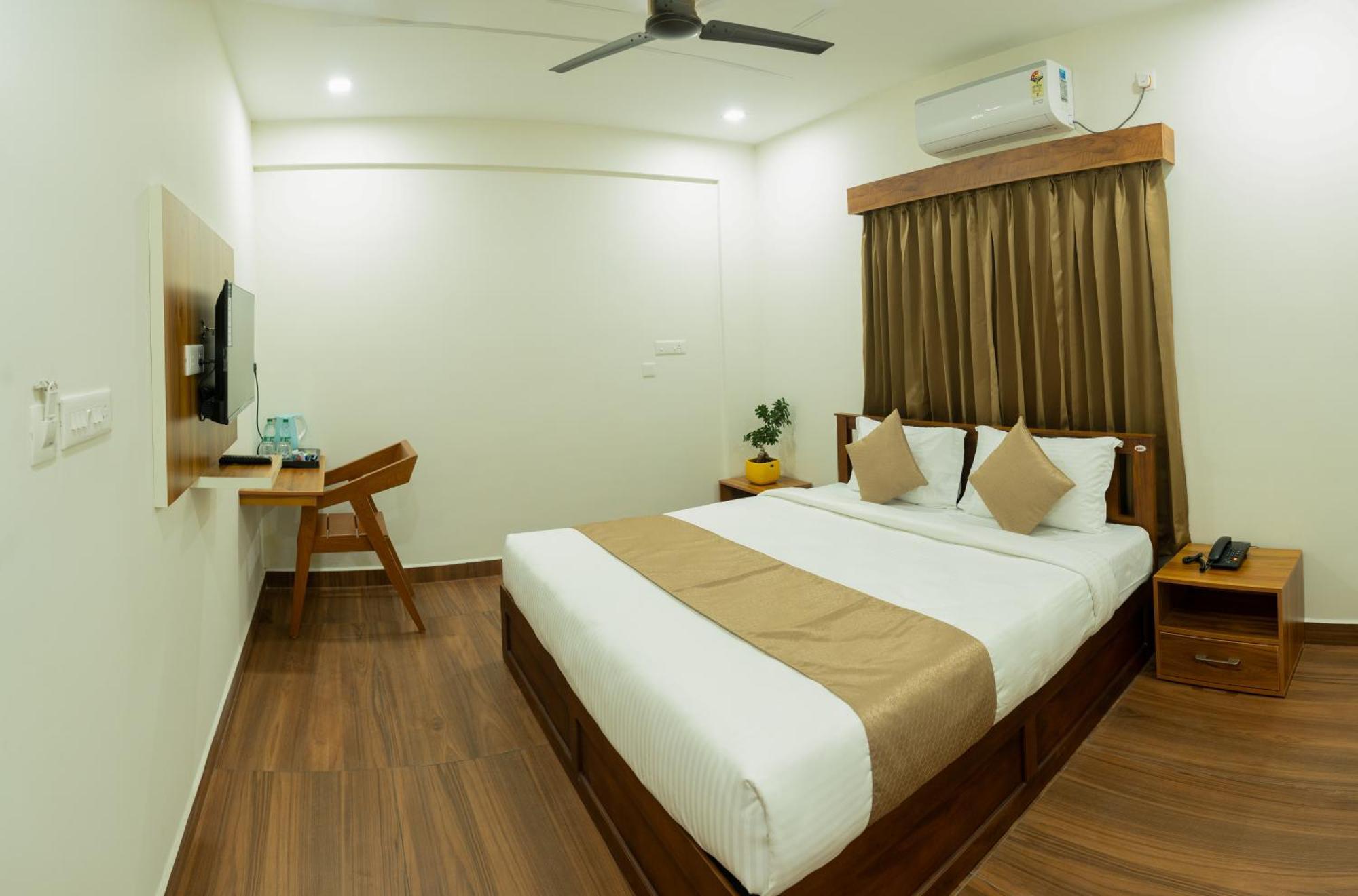 尼杜巴塞莱 Fly View Airport Residency酒店 外观 照片