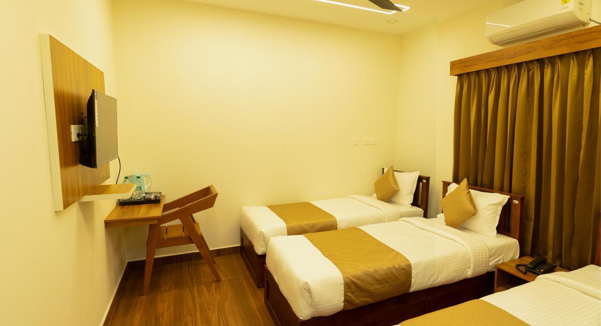 尼杜巴塞莱 Fly View Airport Residency酒店 外观 照片