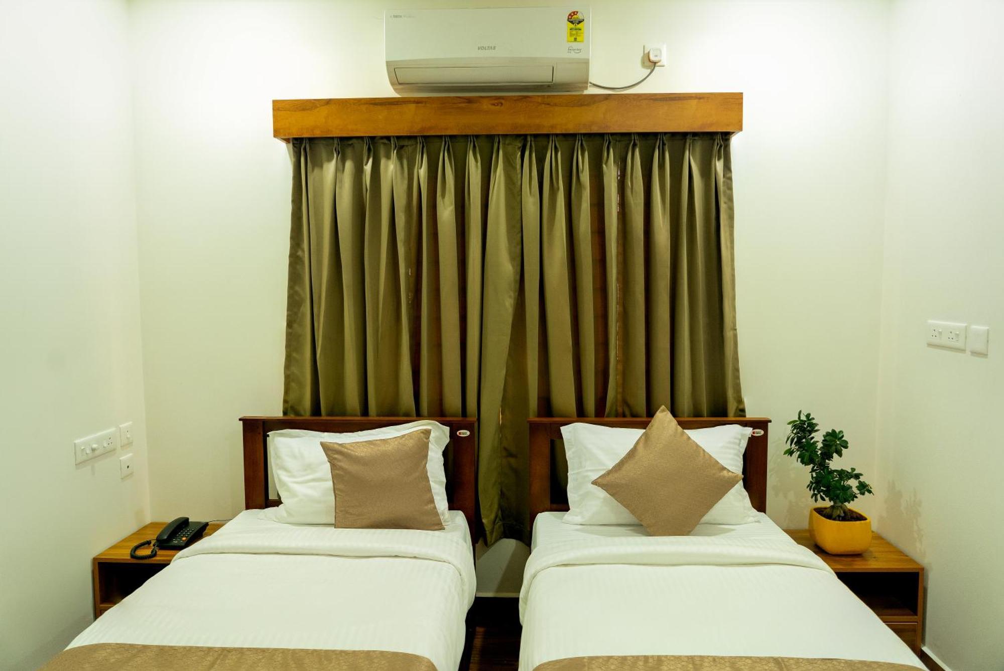 尼杜巴塞莱 Fly View Airport Residency酒店 外观 照片